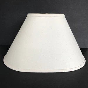 Large Oval Linen Lampshade with Spider Fitter 20 x 15 x 11 - Bild 1 von 10
