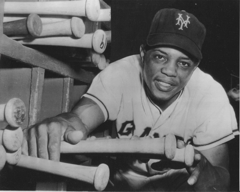 Willie Mays Photo New York Giants 10x8 Baseball Photo 1951-1973 Hall Of Fame MVP - Image 1 of 1