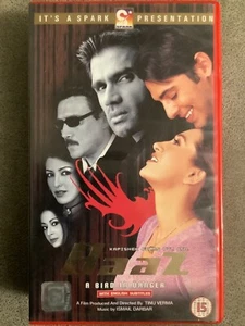 Baaz *Jackie Shroff *Sunil Shetty *Karishma K - Bollywood Hindi Indian VHS Tape - Imagen 1 de 4