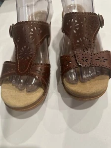 Dansko sapphire Sandals sz 36 EU 5.5-6 COLOR BROWN NEW - Picture 1 of 8