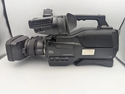 Sony HVR-HD1000E  camcorder 6.1MP CMOS Full HD shoulder held camcorder - Image 1 of 4