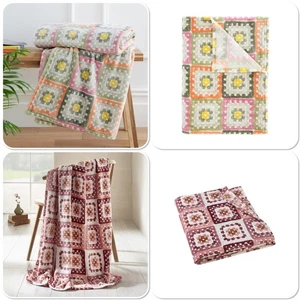 Catherine Lansfield Crochet Print Throw 130 x 170cm Pink Or Green - Picture 1 of 21