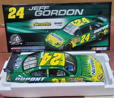 Raro 1:24 Jeff Gordon #24 Nicorette / DuPont 2008 COT Impala DieCast NASCAR Foto 1 de 4