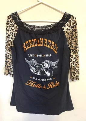 Camisa Demi Loon Motorcycle American Rebel manga chita 3/4 feminina nova com etiquetas renda - Imagem 1 de 4