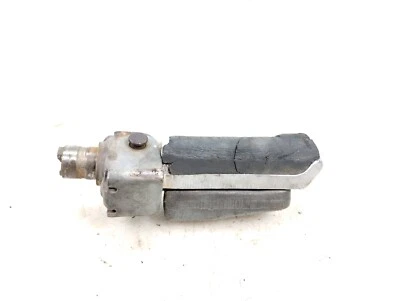 Reposapiés delantero izquierdo Suzuki Bandit GSF 1200 S 2000 Foto 1 de 4