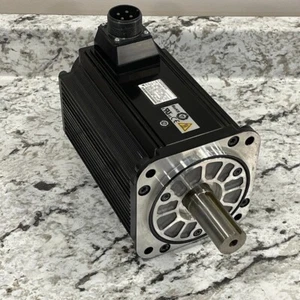 Used -  Yaskawa Electric AC Servo Motor SGMSV-40D3A61  400V  12.5 A Free Shippin - Picture 1 of 7