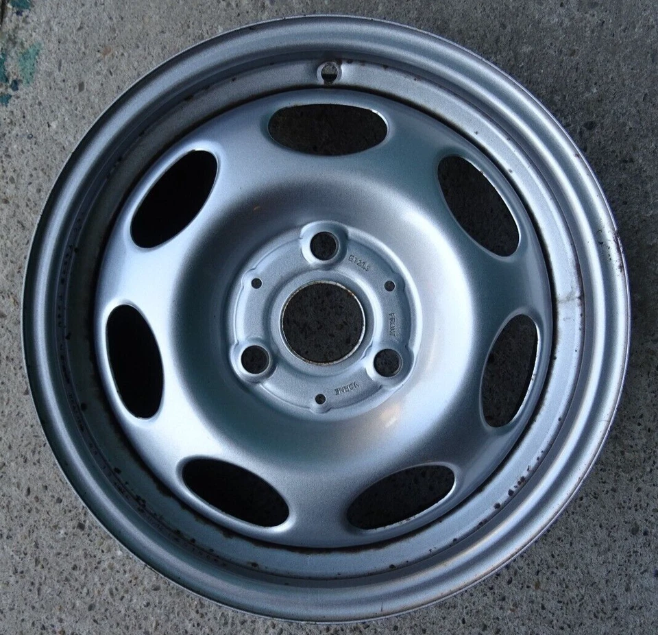 1 Stahlfelge vorne SMART FORTWO (451) 4,5Jx15H2 ET 23,5 3x112 - Bild 1 von 1