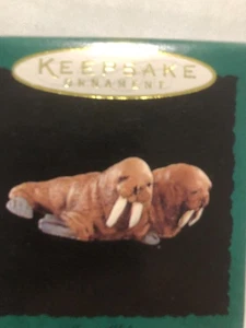 Hallmark Keepsake NOAH'S ARK Merry Walruses MINIATURE Ornament 1995 Christmas - Picture 1 of 4