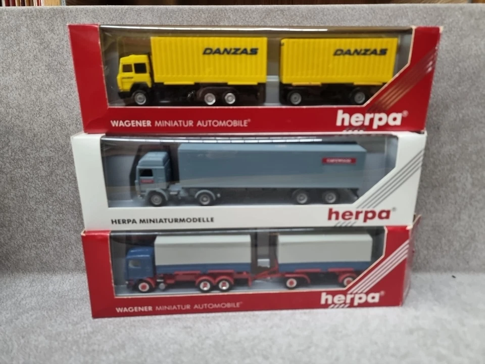 HERPA HO / 1:87 JOB LOT OF 2 X  VOLVO 1 X IVECO  TRUCKS . - Image 1 of 4