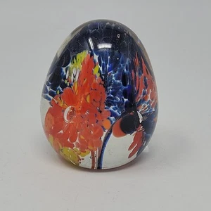 Vintage Art Blown Glass Egg Shaped Paperweight Red Yellow & Blue Flowers 2.5" - Picture 1 of 14