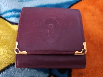 "Mini bolsa cuadrada de cuero marrón rojizo Cartier hecha en París 3"" X 3""" Foto 1 de 4