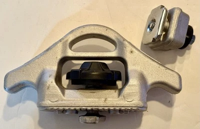 Nissan Utili-Track Bed Cleat & Stop 93300-7S355 Frontier Titan 1 Cleat & 1 Stop - Image 1 of 4