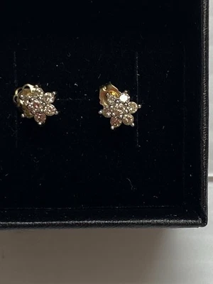 Aretes con racimo de oro amarillo de 14k Diamonique piedra C Z .6 mm Foto 1 de 3