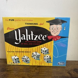 Yahtzee Classic Dice Game...2017.....New - Picture 1 of 2