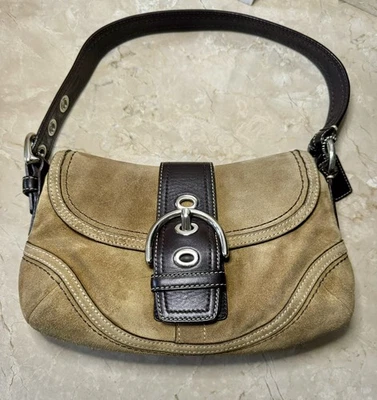 蔻驰 F10917 小号复古棕褐色色块 Soho 麂皮绒单肩包 — 第 1/4 张图片