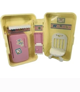 1995 Cabbage Patch love'n go travel kitchen - Picture 1 of 3