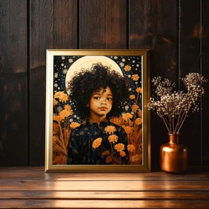 Schwarzes Mädchen mit Afro, mystischem Mond- und Blumendruck, himmlisch blumig dunkel - Bild 1 von 4