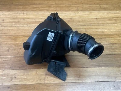 Conjunto de carcasa de admisión de filtro de aire izquierdo BMW M5 F90 M8 2016-2024 FABRICANTE DE EQUIPOS ORIGINALES Foto 1 de 4