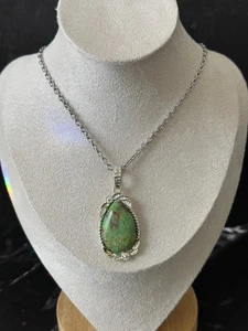 Green Vaiscite Silver Teardrop Pendant Necklace 22" ~ 892 - Picture 1 of 5