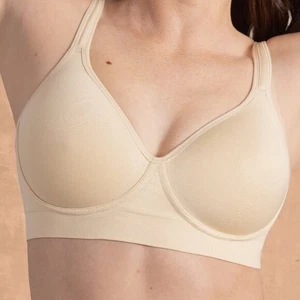 NWT Truekind® Wireless Lift T-Shirt Bra - Picture 1 of 10