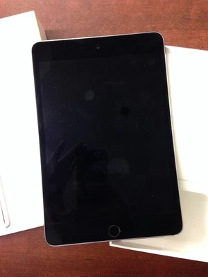 Apple iPad (4th Generation) A1458 64 GB, Wi-Fi, 9.7 in - Space Grey 250806 - Изображение 1 из 3