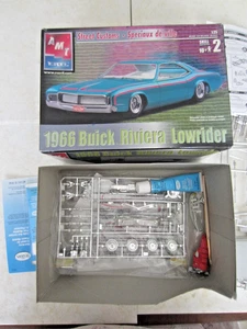 Buick Riviera Lowrider 1966 kit AMT #30084 escala 1:25 parcialmente usado - Imagen 1 de 9