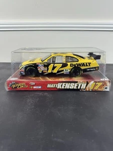 2008 Winner's Circle NASCAR #17 Matt Kenseth Dewalt 1:24 COT Ford Fusion - Picture 1 of 1