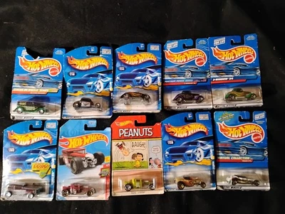 Lote de 10 Hot Wheels Ford cupé y roadsters Foto 1 de 4