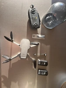 DJI Mavic Mini Camera Drone Quadcopter 4k for Parts Controller Two Batteries - Picture 1 of 4