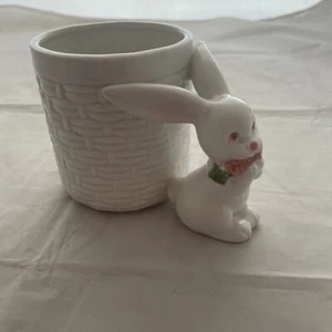 Fitz & Floyd 1979 Bunny Rabbit with Carrot Basket Weave Mug Cup - Picture 1 of 9
