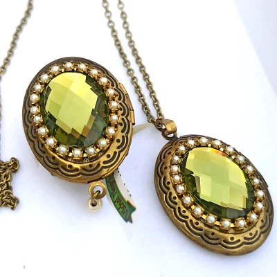 Michal Negrin Locket Necklace & Ring Set Olive Green Faceted Large Crystals Gift - Image 1 of 4