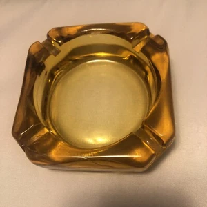 VINTAGE 1970S SMALL SQUARE 3.5" AMBER GOLD GLASS ASHTRAY ROUND FOOTED BOTTOM USA - Picture 1 of 4