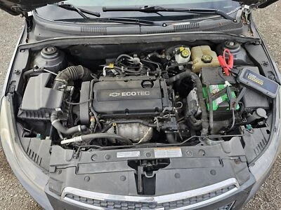 Used Air Cleaner Assembly fits: 2013 Chevrolet Cruze 1.8L engine ID LWE Grade A — 第 1/4 张图片