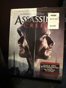 Assassin's Creed • 2016 • Blu-ray & DVD • Michael Fassbender • PG-13 • Slipcover - Imagen 1 de 8