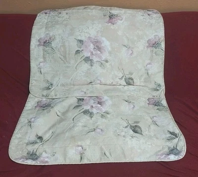 Vtg USA Croscill Floral 2 Pillow Shams Standard Sz 21/27 Cream Jacquard Script  - Image 1 of 4