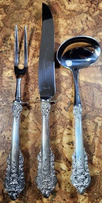 Cuchillo y tenedor para servir GRANDE BARROCO con mango de plata esterlina WALLACE, cucharón de salsa Foto 1 de 4