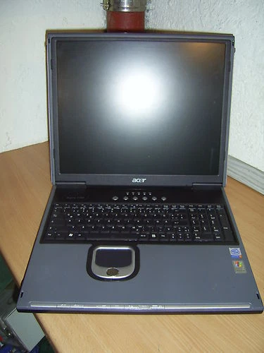 COMPUTER 17" Acer Aspire 1710 - Immagine 1 di 1