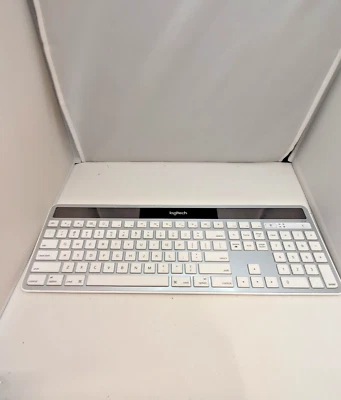 Logitech K750 Wireless Solar Keyboard - NO Receiver - White NEEDS NEW BATTERY - Image 1 of 4