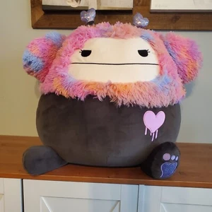 Really Large Squishmallows Original 20in Frumpy, The Pink and Black Bigfoot New - Picture 1 of 7