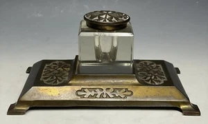 Antique Victorian Cast Brass Bradley & Hubbard #7200 Inkwell 19th C. Desk - Picture 1 of 16