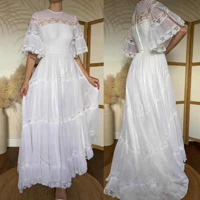 Vintage White Ivory Wedding Dresses Half Sleeves Tulle A Line Bridal Gowns - Image 1 of 4