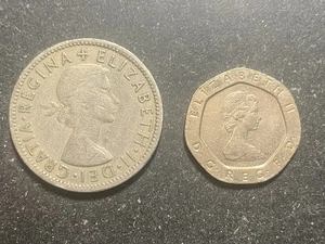 Elizabeth II 1956 Two Shilling & 1982 20 Pence Coins - Picture 1 of 2