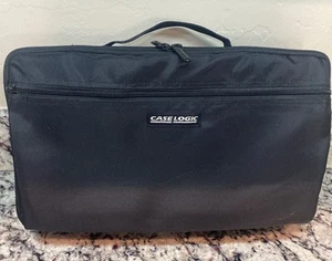 Vintage Case Logic 30 Cassette Tape Storage Holder Padded Travel Carrying Handle - Picture 1 of 7