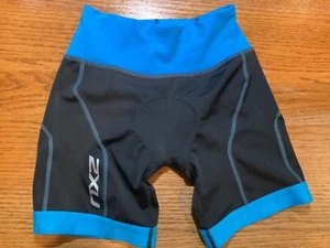 2XU Womens XSmall Triathlon/Active Shorts 7" Inseam Padded/Pockets/Blue/Black - Picture 1 of 15