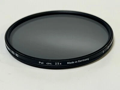 Vintage Heliopan ES 82 Polarized Circular 2.5x Filter - Image 1 of 4