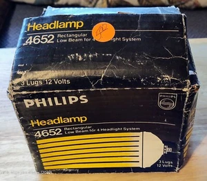 NOS Philips 4652 Headlight Headlamp Incandescent Bulb In Gd Cond. 1972-89 - Picture 1 of 4