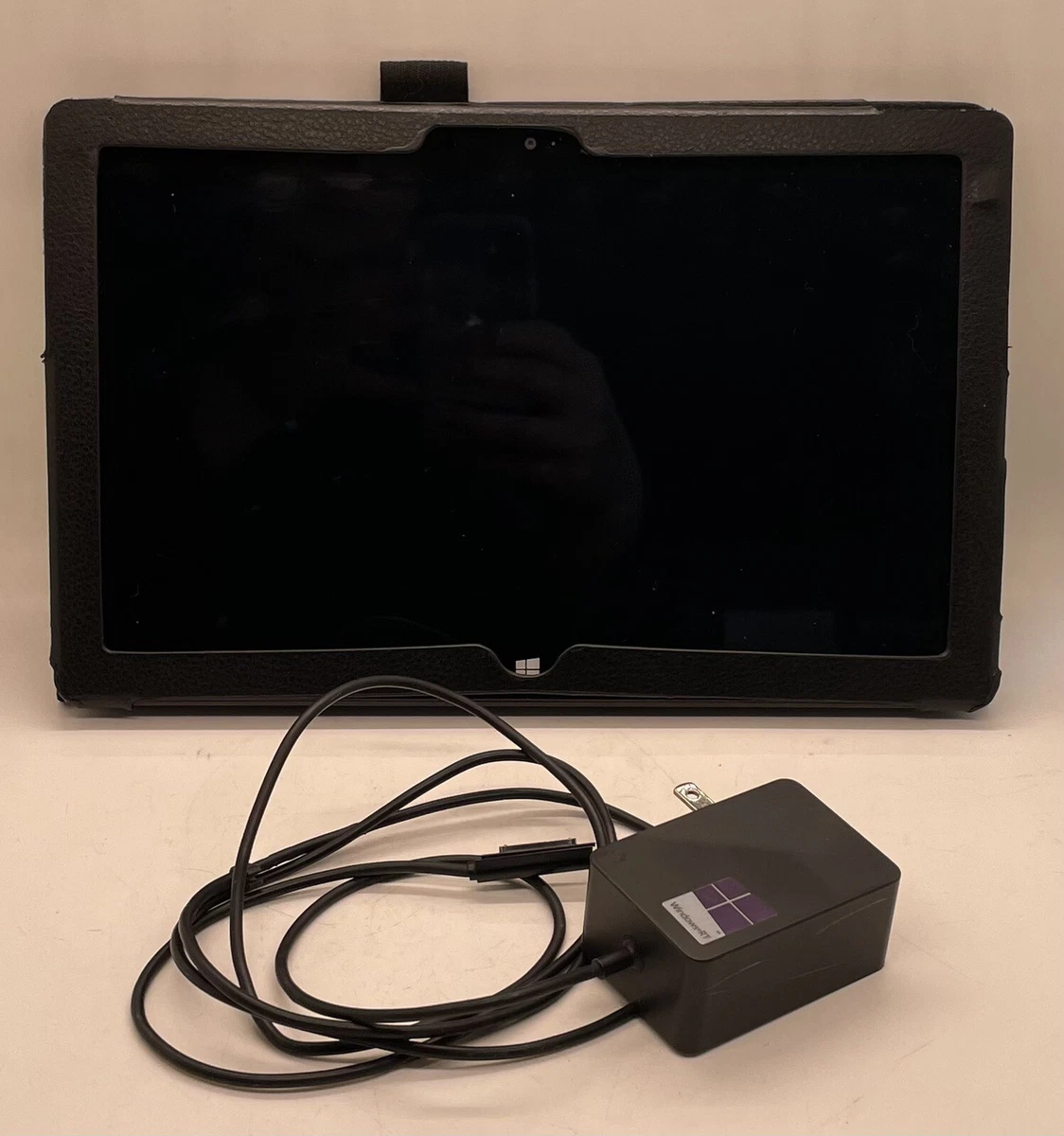 552【中古】 SurFaceRT　64GB Touch Cover 9JR-00019 1.30Ghz ブラック /080