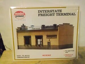 Model Power # 411 HO Scale Interstate Freight Terminal Kit Sealed