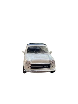Mini Cooper 1300 Modellauto – Weiß – Sammlerstück – Maßstab ca. 1:24 - Bild 1 von 3