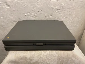 Apple Macintosh Powerbook 145 B - Zdjęcie 1 z 4